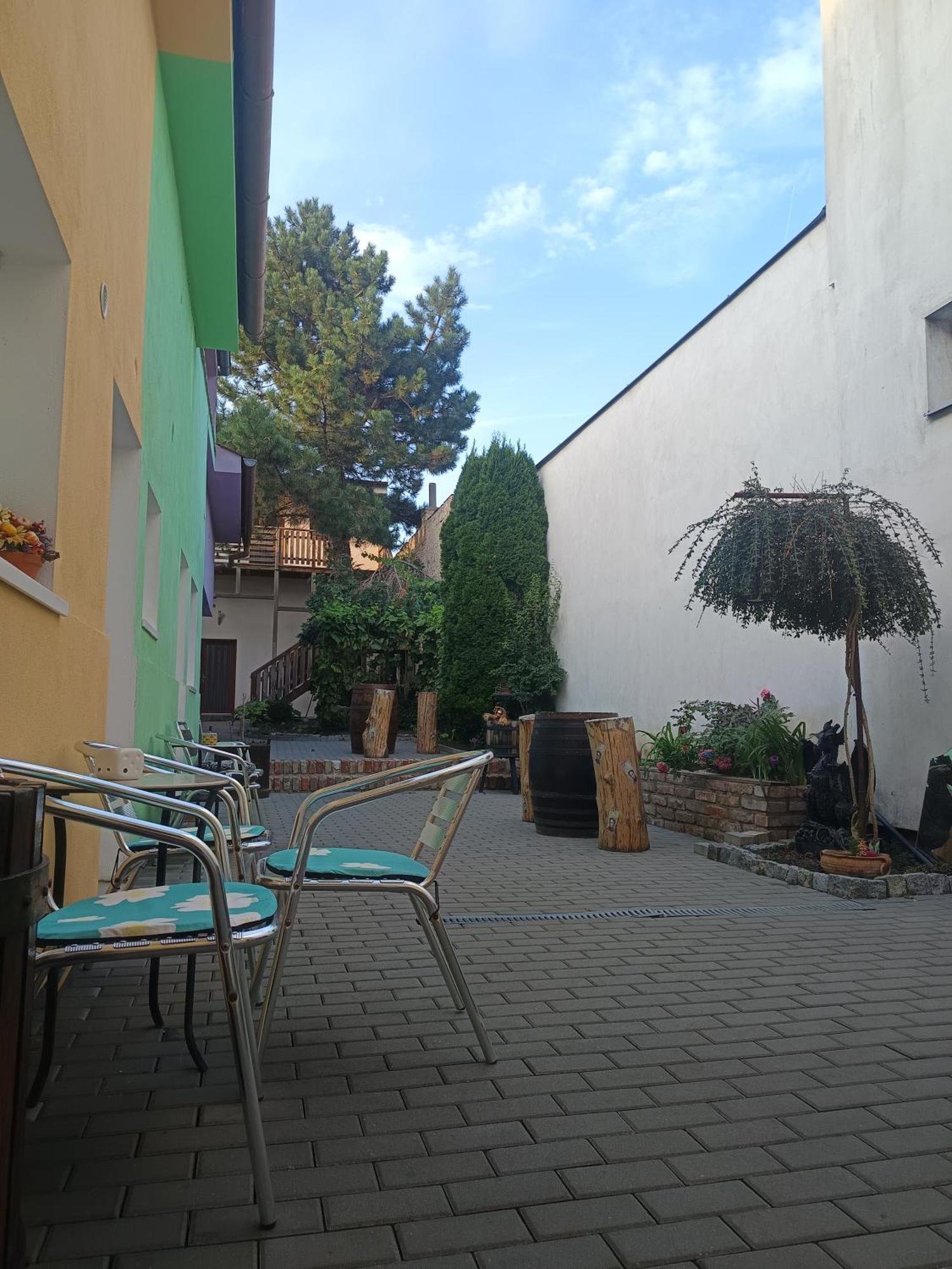 Pension Archa Mikulov Kültér fotó